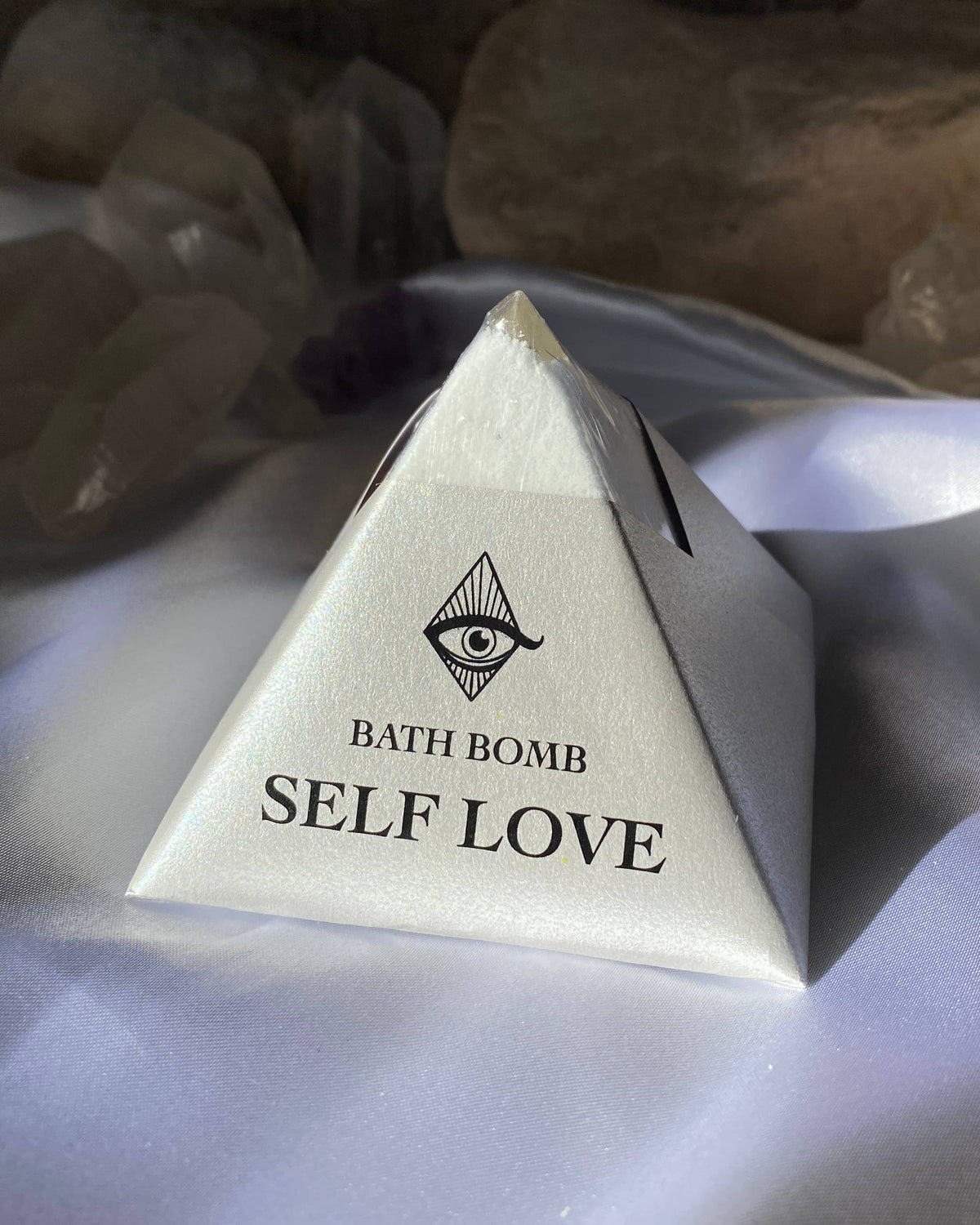 Self Love Bath Bomb: 4 oz